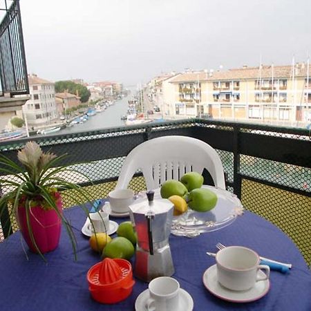 Riviera Appartament Градо Екстериор снимка