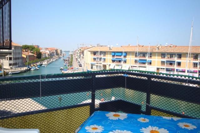 Riviera Appartament Градо Екстериор снимка